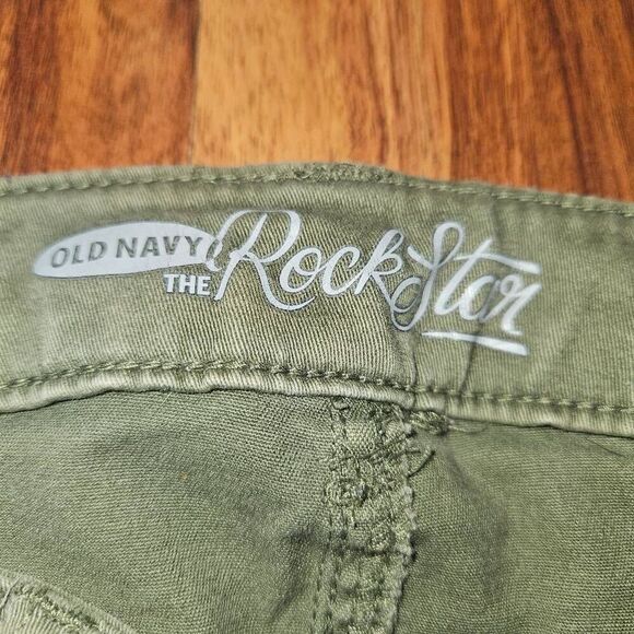 Old Navy The Rockstar Jean Green Skinny Jeans With Zipper Details Womans Size 6 - Picture 8 of 8
